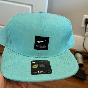 Aerobill cap - brand new